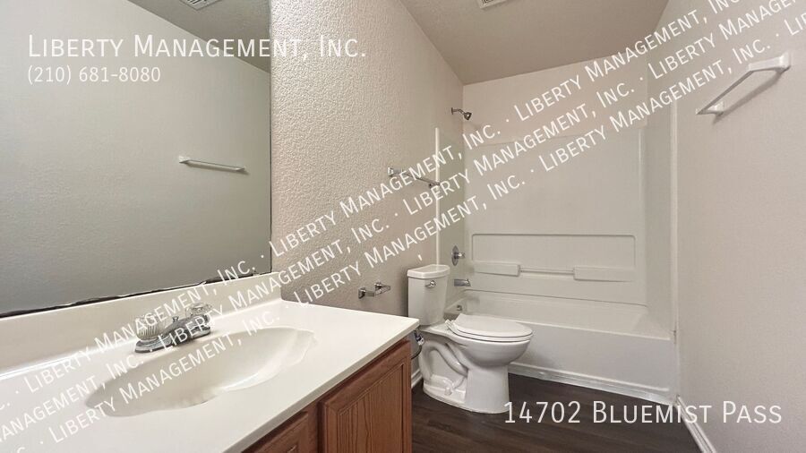 3 Bed, 2 Bath Home off of Jones Maltsberger and Thousand Oaks property image