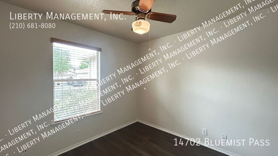 3 Bed, 2 Bath Home off of Jones Maltsberger and Thousand Oaks property image