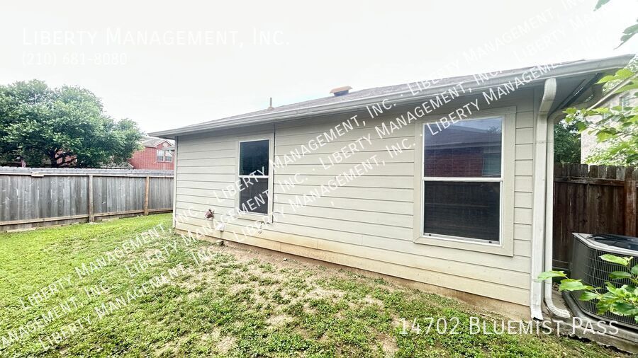 3 Bed, 2 Bath Home off of Jones Maltsberger and Thousand Oaks property image