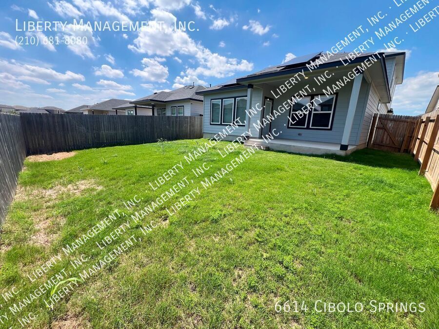 4 Bedroom, 2.5 Bath Home with Solar Panels property image