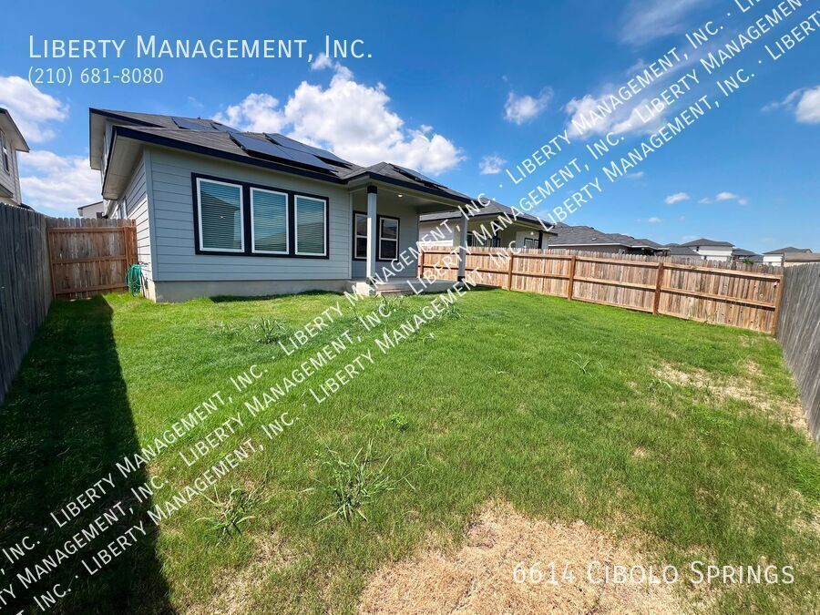4 Bedroom, 2.5 Bath Home with Solar Panels property image