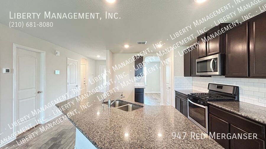 5 Bedroom, 3.5 Bath Home In Redbird Ranch Near Lackland AFB property image