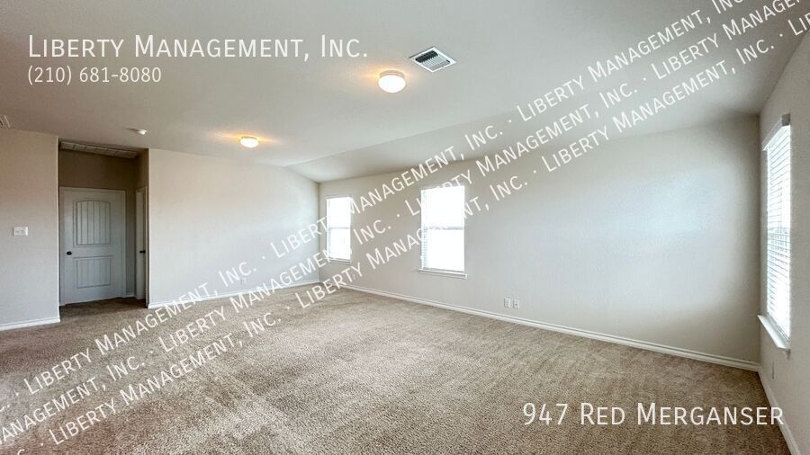 5 Bedroom, 3.5 Bath Home In Redbird Ranch Near Lackland AFB property image