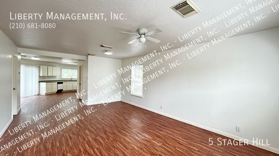Great 3 bedroom, 2 bath home near 410 and Bandera! property image