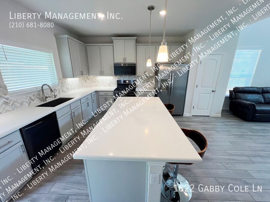 4 Bed, 3.5 Bath Home in Veranda property image