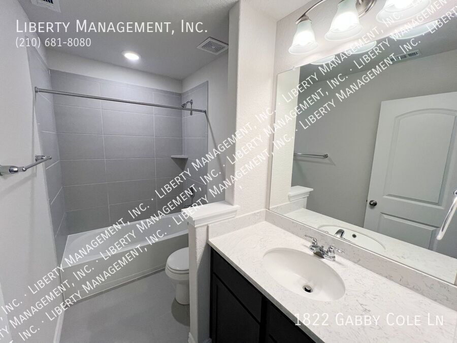 4 Bed, 3.5 Bath Home in Veranda property image