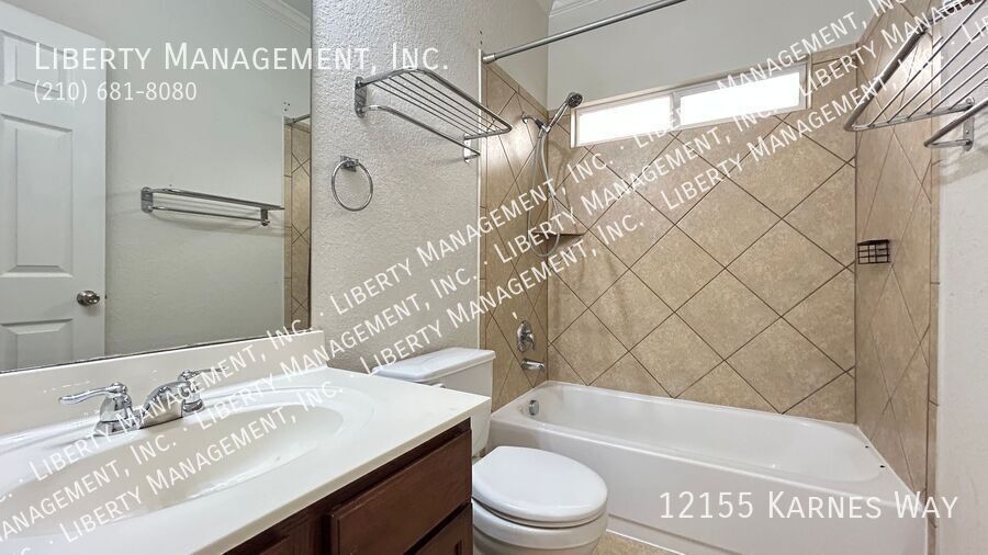 3 Bedroom, 2 Bath Home in Alamo Ranch property image