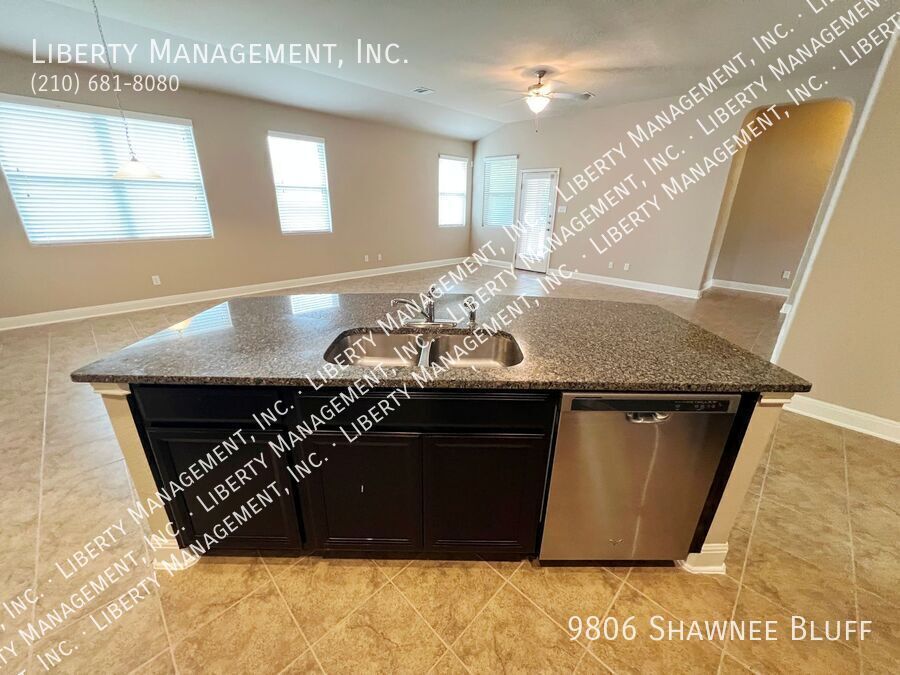 4 Bed, 2 Bath Home property image