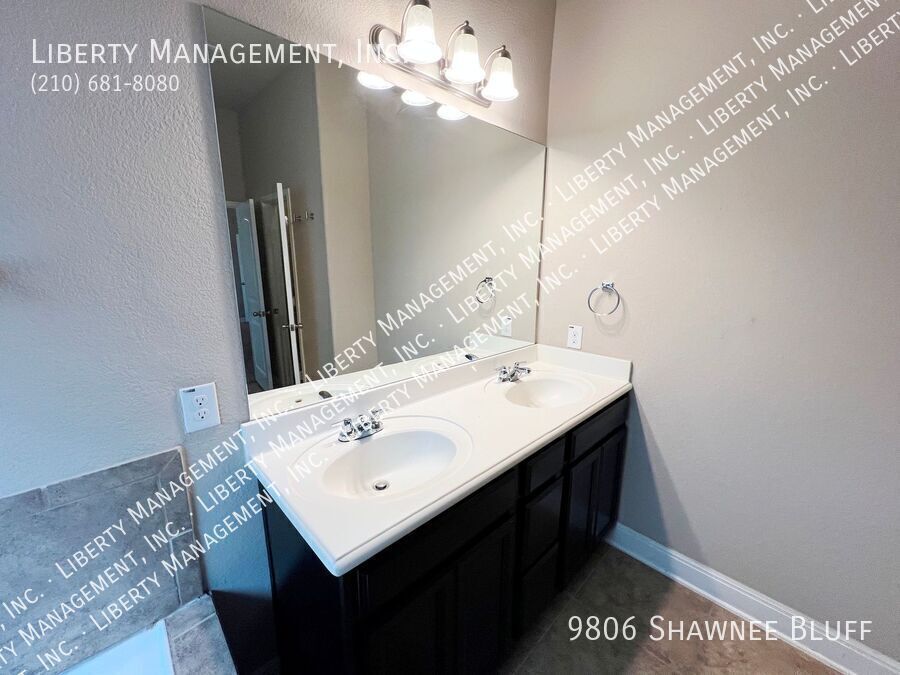4 Bed, 2 Bath Home property image