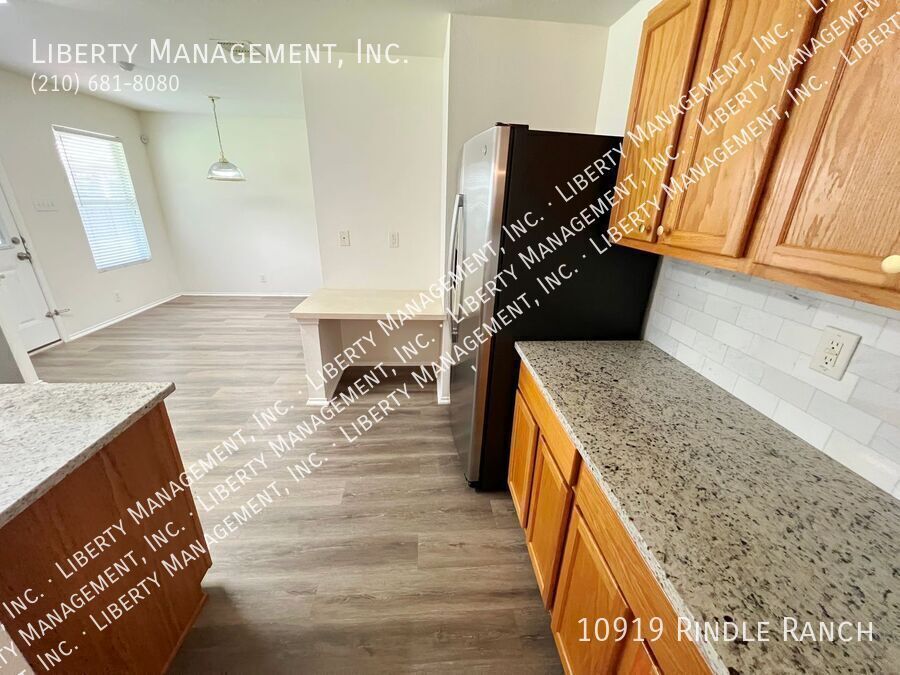 4 Bed, 2.5 Bath Home in River Mist. property image