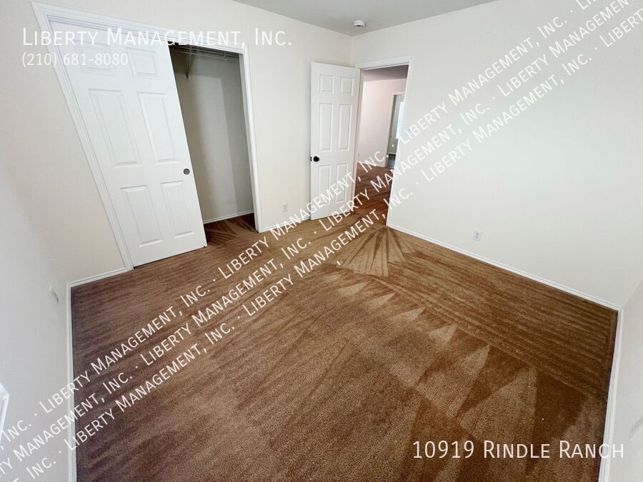 4 Bed, 2.5 Bath Home in River Mist. property image