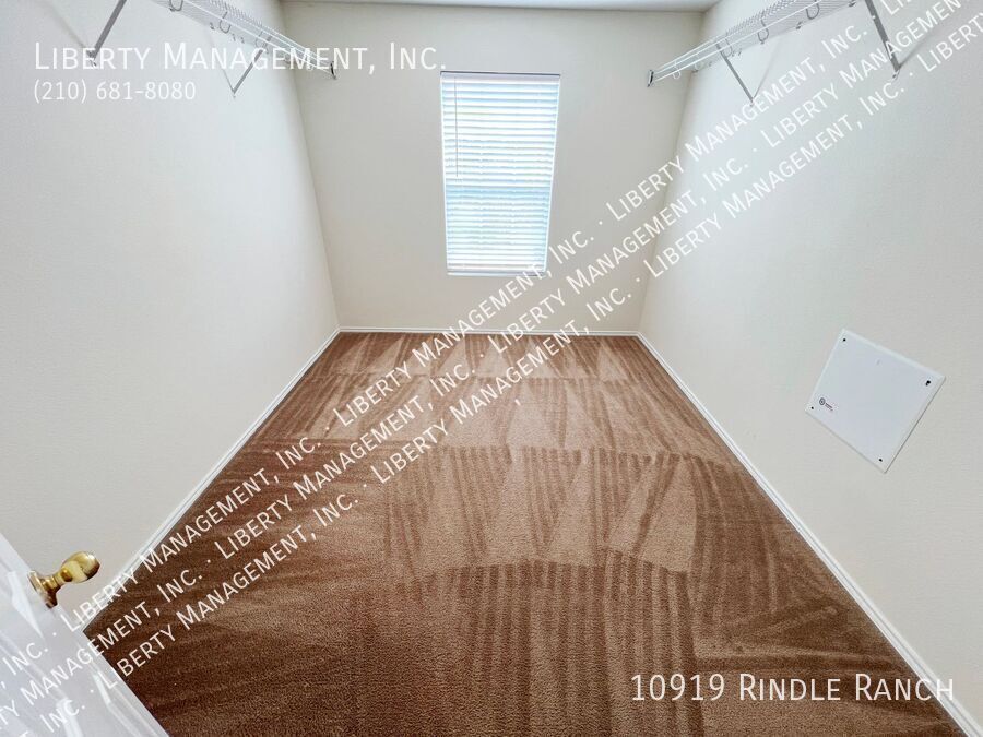 4 Bed, 2.5 Bath Home in River Mist. property image