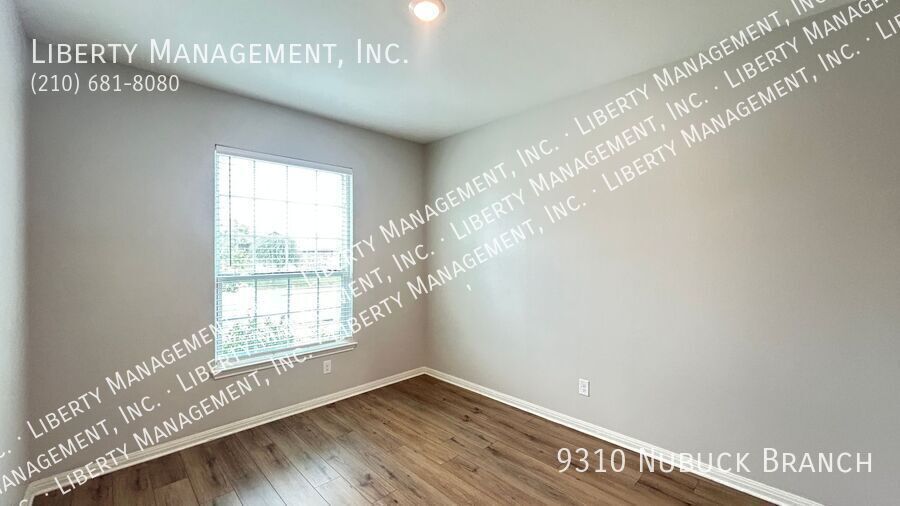 3 Bedroom, 2 Bath Near Randolph AFB property image