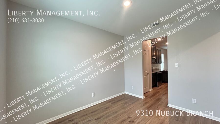 3 Bedroom, 2 Bath Near Randolph AFB property image