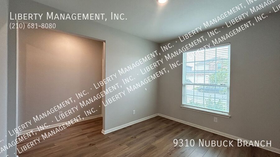 3 Bedroom, 2 Bath Near Randolph AFB property image