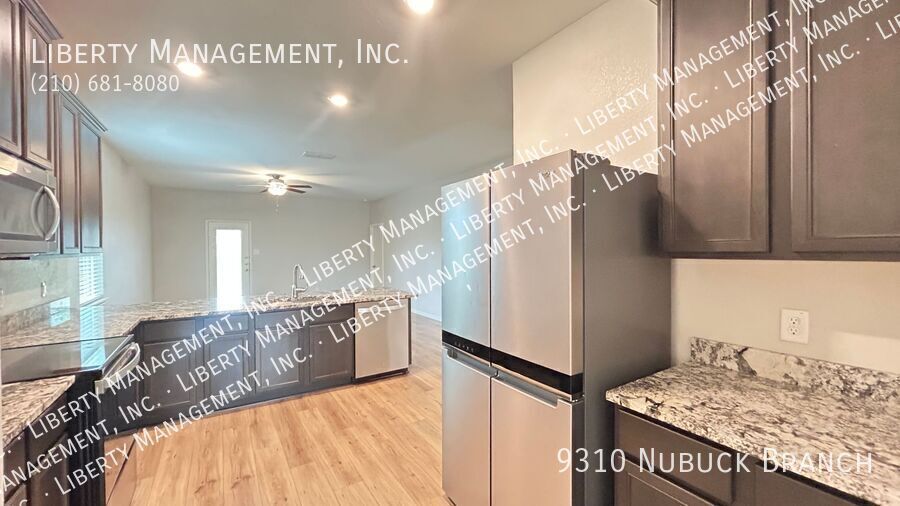 3 Bedroom, 2 Bath Near Randolph AFB property image