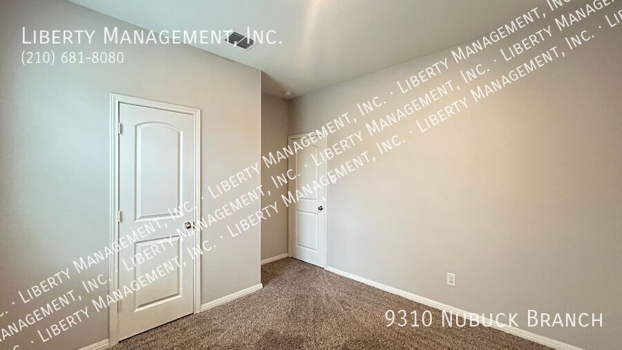 3 Bedroom, 2 Bath Near Randolph AFB property image
