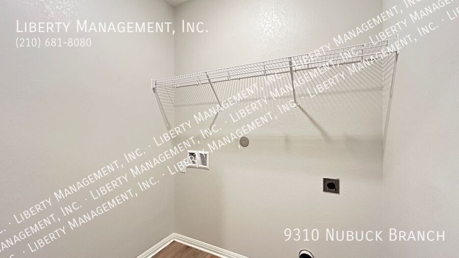 3 Bedroom, 2 Bath Near Randolph AFB property image