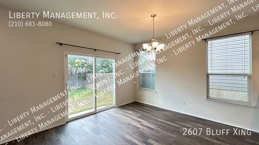 Beautiful 3 bedroom 2.5 bath home with SOLAR PANELS property image