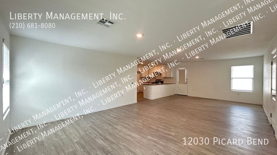 3 Bed 2 Bath 1450 sq ft Single Story Home on a Cul-de-sac property image