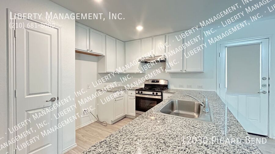 3 Bed 2 Bath 1450 sq ft Single Story Home on a Cul-de-sac property image