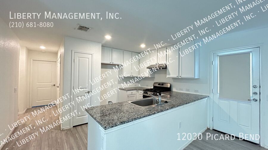 3 Bed 2 Bath 1450 sq ft Single Story Home on a Cul-de-sac property image