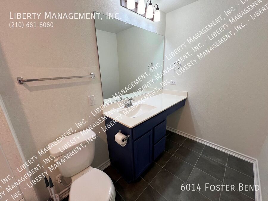 4 Bed, 3 Bath Home on a Greenbelt property image