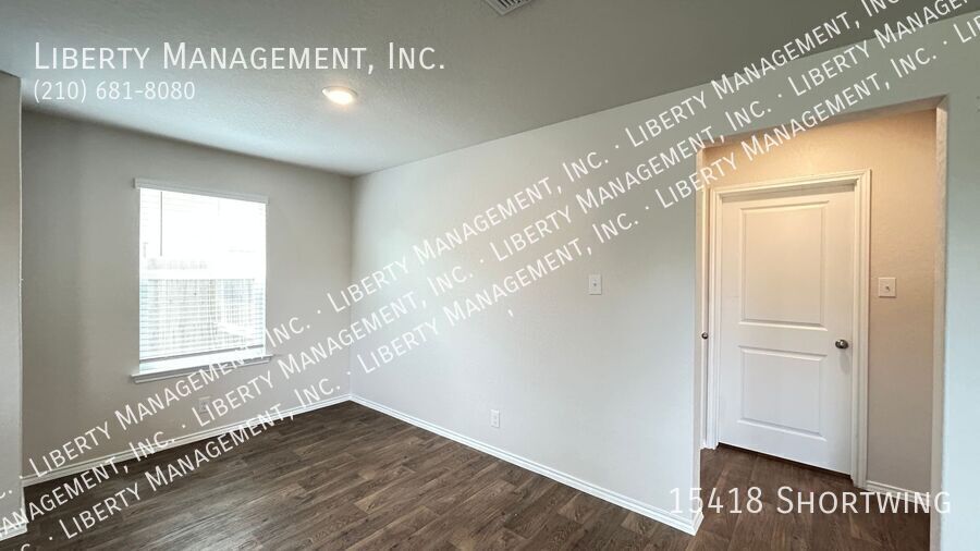 3 Bedroom, 2 1/2 Bath Home in the popular neighborhood of Redbird Ranch property image
