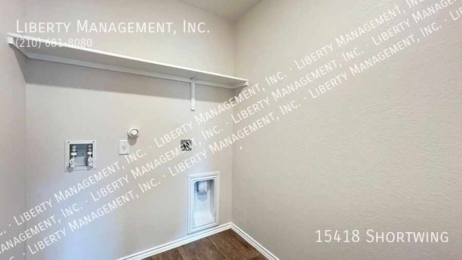 3 Bedroom, 2 1/2 Bath Home in the popular neighborhood of Redbird Ranch property image