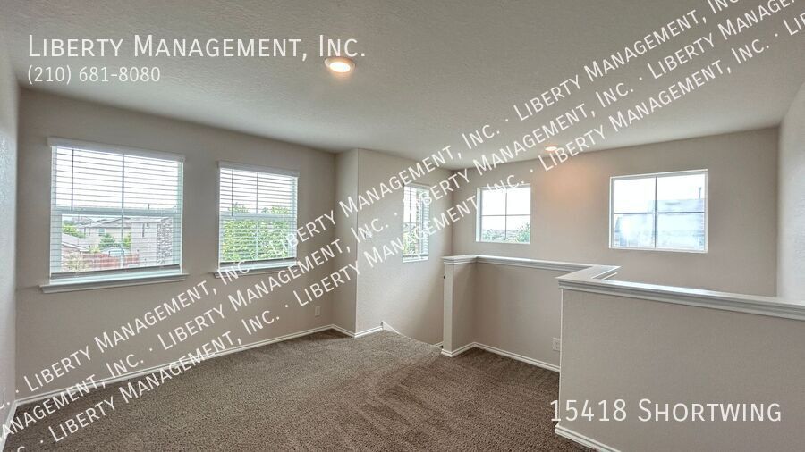 3 Bedroom, 2 1/2 Bath Home in the popular neighborhood of Redbird Ranch property image