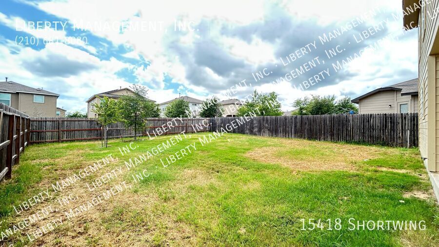 3 Bedroom, 2 1/2 Bath Home in the popular neighborhood of Redbird Ranch property image