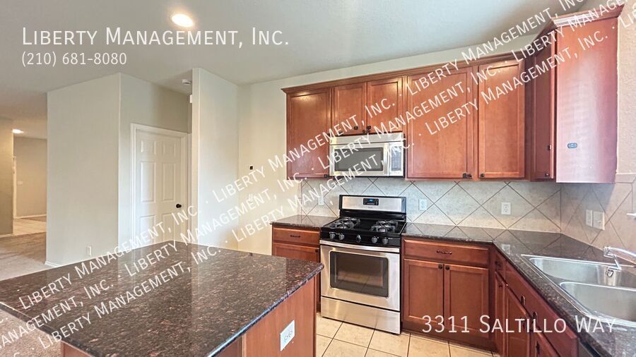 4 Bedroom, 2.5 Bath in Alamo Ranch property image