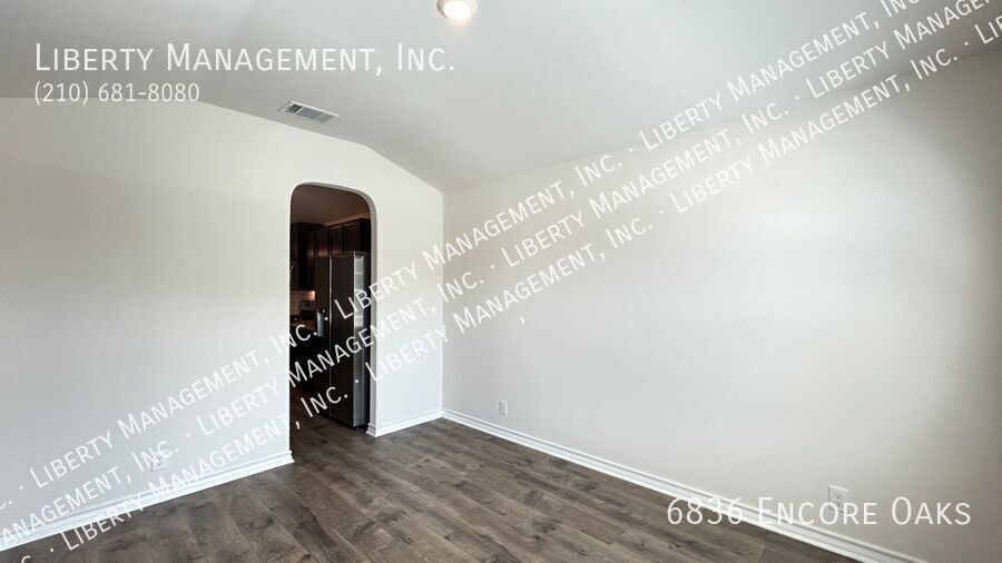 Beautiful and well maintained 1-Story Home is located in Whisper Falls property image