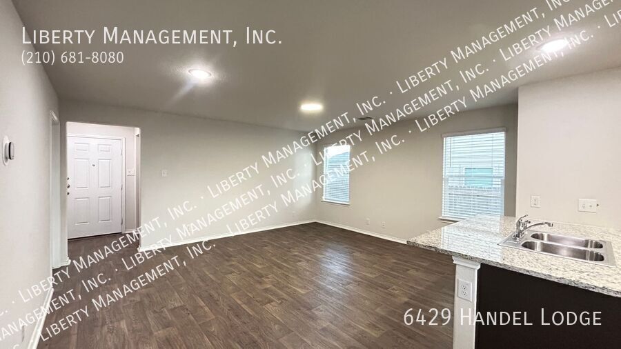2 Bed, 2 Bath Home in Whisper Falls property image