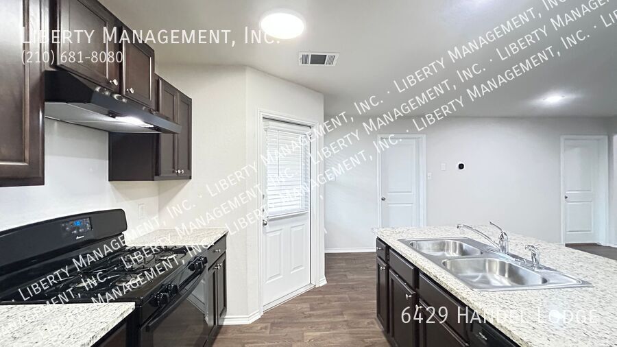 2 Bed, 2 Bath Home in Whisper Falls property image
