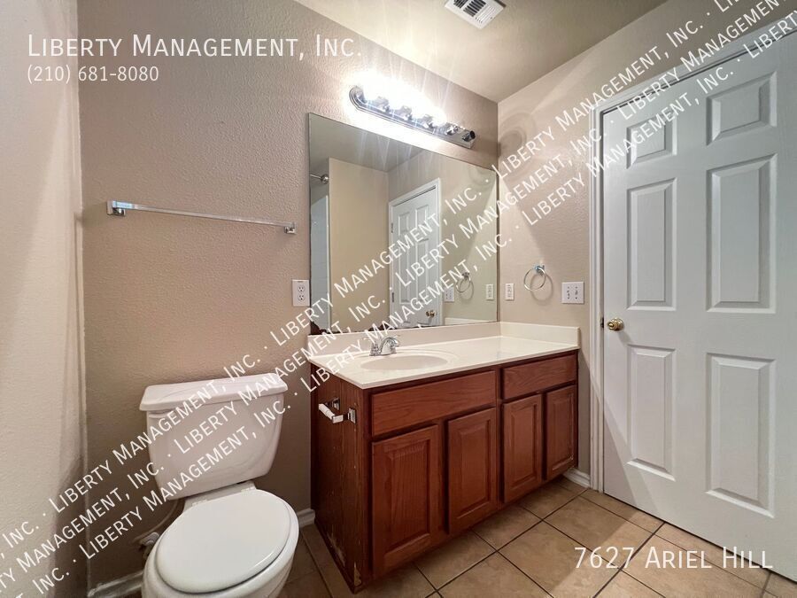 5 Bedroom, 3 Bath Home on a Cul-de-sac property image