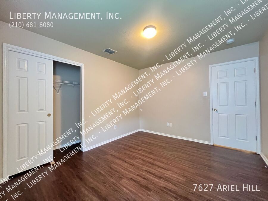 5 Bedroom, 3 Bath Home on a Cul-de-sac property image