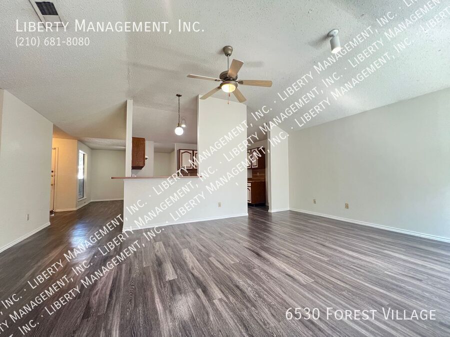 3 Bedroom, 2 Bath Home with Brand New Flooring Throughout property image