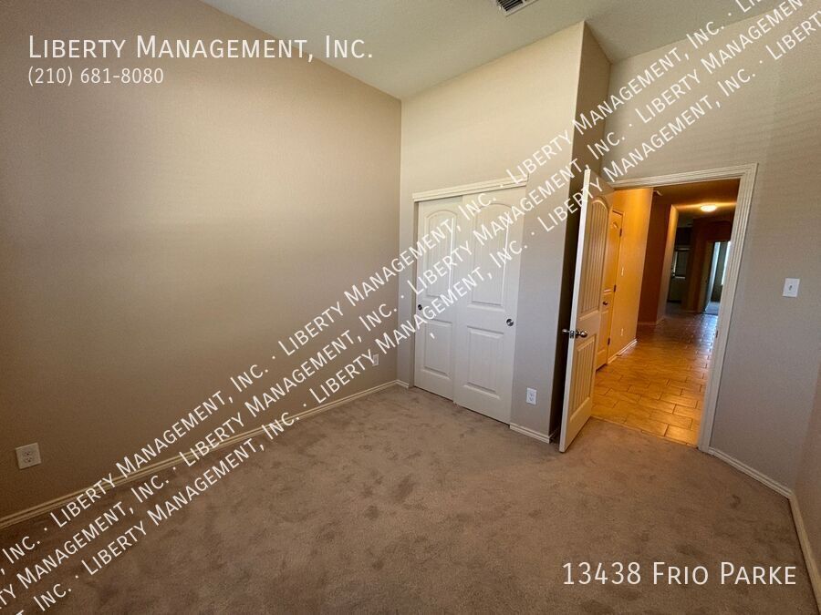 4 bedrooms and 2 baths in Remuda Ranch property image
