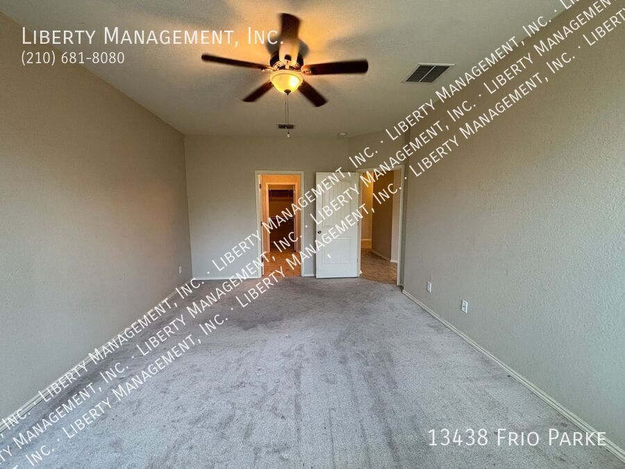 4 bedrooms and 2 baths in Remuda Ranch property image