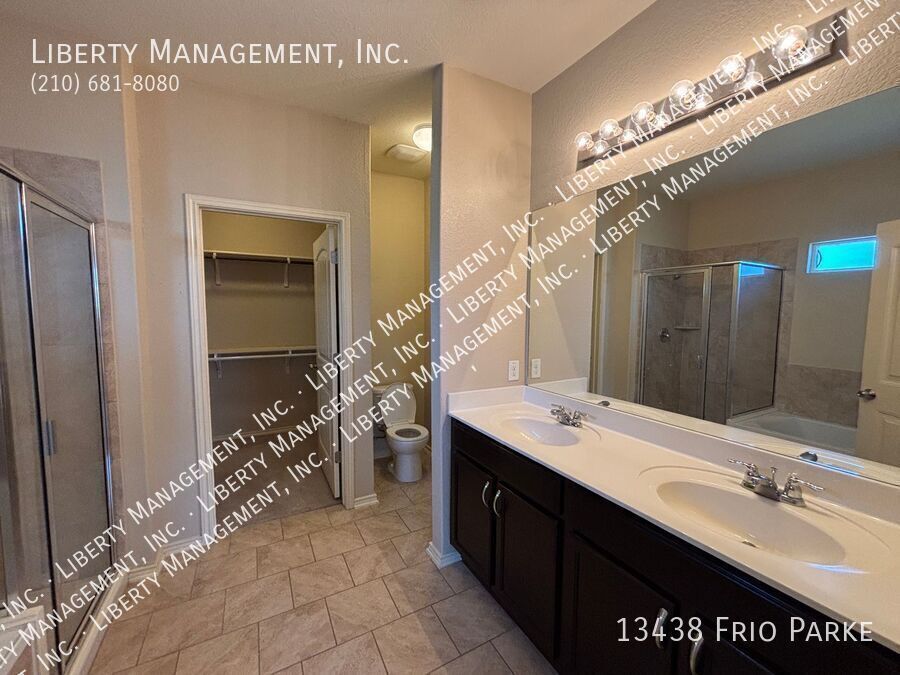 4 bedrooms and 2 baths in Remuda Ranch property image