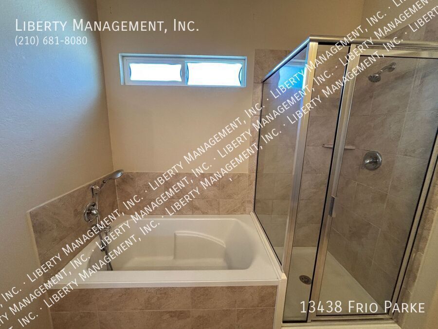 4 bedrooms and 2 baths in Remuda Ranch property image
