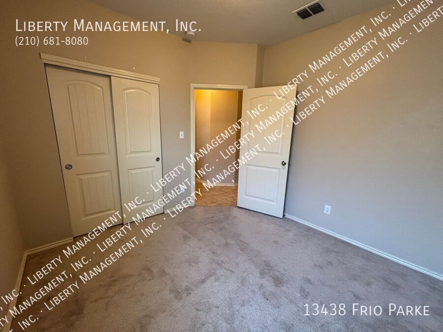4 bedrooms and 2 baths in Remuda Ranch property image