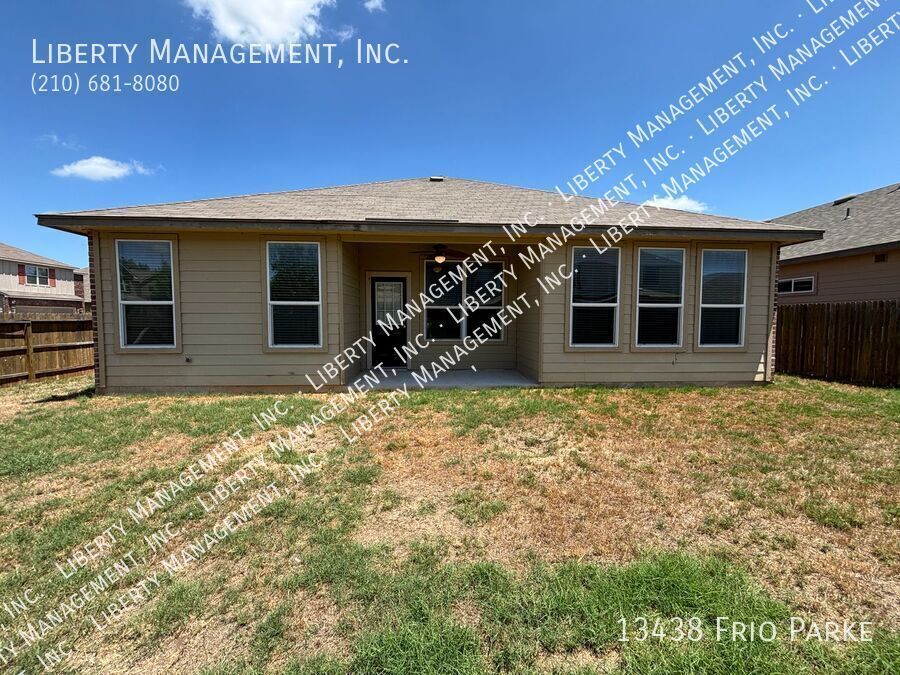 4 bedrooms and 2 baths in Remuda Ranch property image