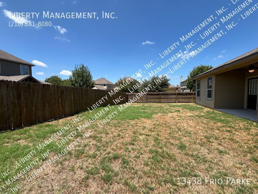 4 bedrooms and 2 baths in Remuda Ranch property image
