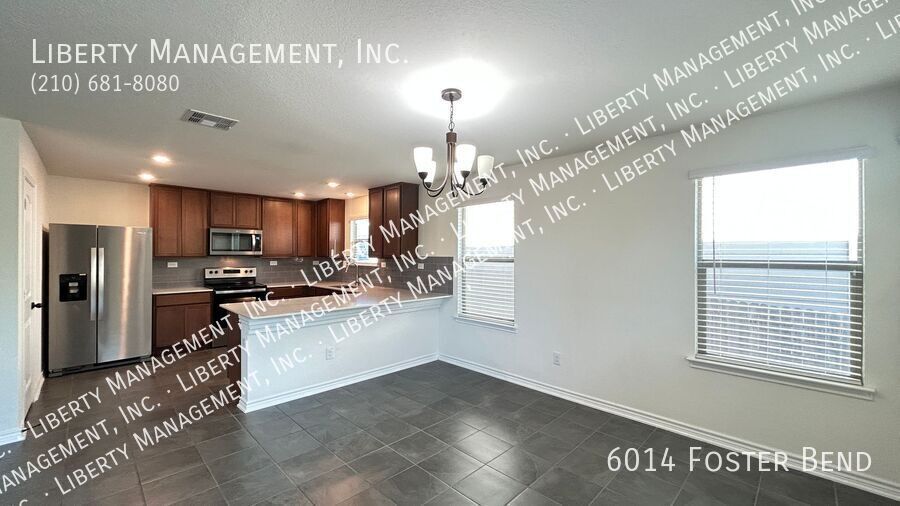 4 Bed, 3 Bath Home on a Greenbelt property image