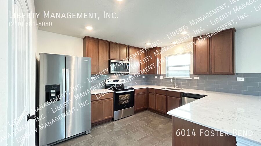 4 Bed, 3 Bath Home on a Greenbelt property image