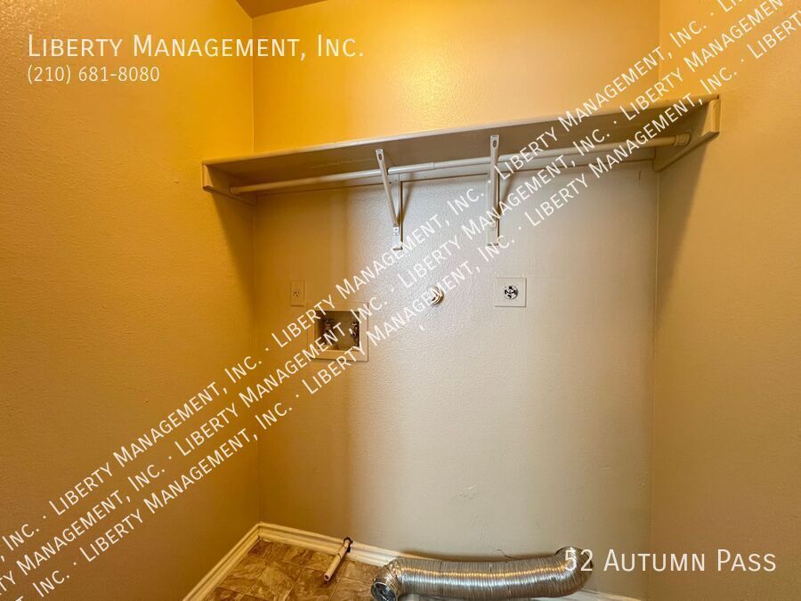 Great 2 Bed, 2.5 Bath Townhome property image