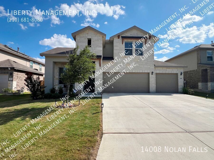 4 Bed, 2.5 Bath Home with 3 Car Garage property image