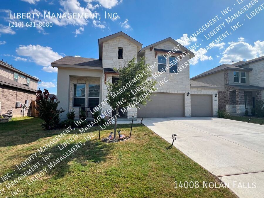 4 Bed, 2.5 Bath Home with 3 Car Garage property image